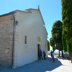 P1220868    Chiesa restaurata nel 2016. Vedi locandina, opuscolo, ampia documentazione online.